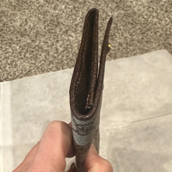 Vintage Gucci Brown Monogram Wallet - Picture 10 of 13